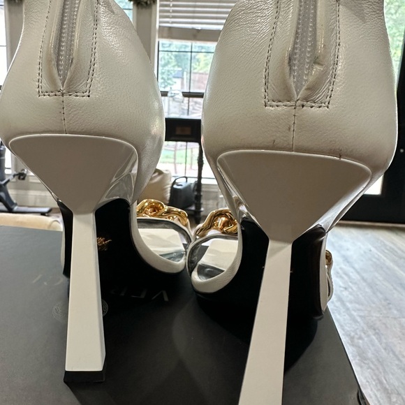 Show stopping white Lamb Leather Versace Heels - Picture 7 of 7